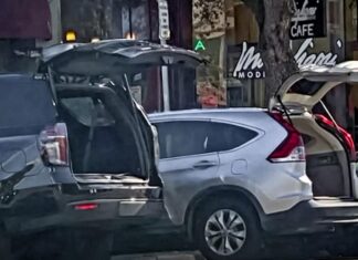 Американці почали залишати багажники відкритими, щоб захиститися від злодіїв