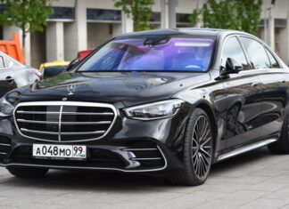 Нові «мерседеси s-класу ” відкликають в росії через невеликий дефект