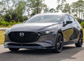 Mazda3 Turbo: Спортивный Дух без Маздыспед-Эмблемы