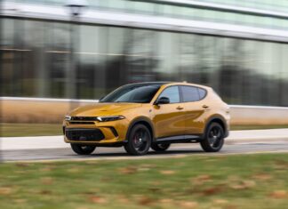 Dodge Hornet 2025: Спортивный характер в компактном теле