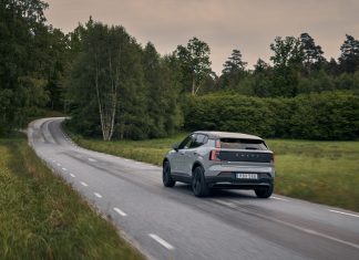 Volvo EX30 Cross Country 2026: Новий горизонт пригод