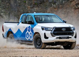 Вироблений у Великобританії пікап підкріплює надії Toyota на водень