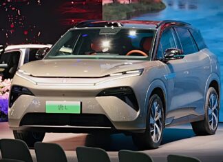 BYD представляє високопродуктивний Atto 8 (Sealion 8) із надшвидкою зарядкою