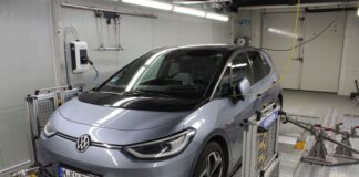 EV, який втратив лише вісім миль запасу ходу після 107 000 миль
