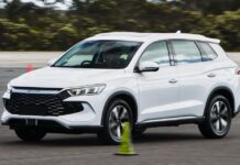 BYD Sealion 5: новий доступний гібридний позашляховик з підзарядкою від електромережі з’явиться у 2026 році