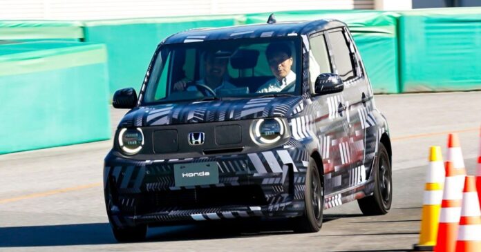 ff4800dd-3655-4ce2-93b1-ad85d836427a