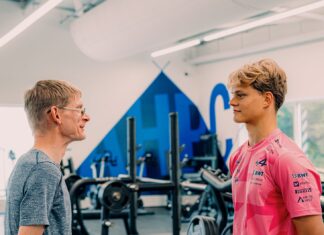 Пілот Формули-1 проти автомобільного журналіста: фітнес-змагання