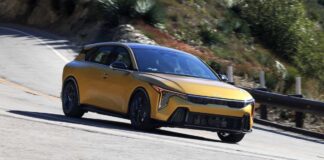 Kia K4 Хэтчбек: Изысканная Альтернатива Горячим Хэтчбекам