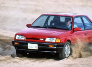 Mazda 323GTX: Забутий Діамант Турбованого Повного Приводу