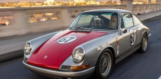 Magnus Walker mette all’asta parte della sua collezione Porsche