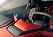 Chevrolet Corvette: Керованість Porsche, Надійність Honda, Американська Потужність