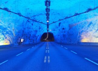 Найдовші дорожні тунелі у світі: інженерні чудеса під землею