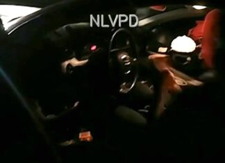 Глуха жінка отримала $1.2 мільйона компенсації після арешту за “непідкорення”