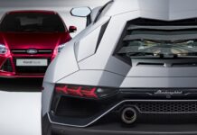Цей ремонт Lamborghini починався з 1200 доларів, поки механік не знайшов у ньому деталь Ford за 40 доларів
