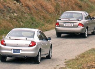 Повернення «Кишенькових Ракет»: Dodge Neon R/T проти Nissan Sentra SE – Битва 2001 року