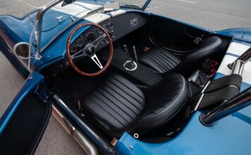 Легенда Shelby 427 Cobra: чому цей американський ідол коштує мільйони
