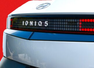 Відгукові кампанії чи нескінченний ремонт? Новий позов проти Hyundai та Kia через проблеми з електромобілями