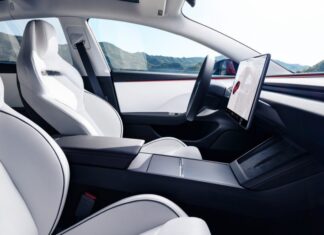 Регулятори Нідерландів схвалили Tesla FSD, відзначивши чудові стандарти безпеки