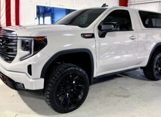 Позашляховик GMC Jimmy повернеться з V8, якого немає у 4Runner і Bronco