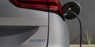 Australiens Automobilwandel: Elektrifizierte Fahrzeuge überholen den Verkauf von Benzinern