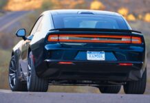 Załamanie kosztów Dodge’a Chargera Daytona: strata 47 000 dolarów w ciągu roku