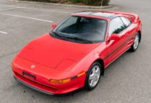 Toyota MR2: Как средний мотор сделал драйверскую экзотику нормой