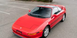 Toyota MR2: Как средний мотор сделал драйверскую экзотику нормой