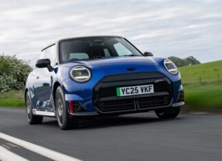 Mini Electric: Сохраняет верность себе, в основном