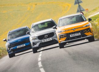 Порівняння Kia Sportage, Volvo XC40 та VW T-Roc для сімейного використання