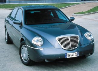 Чому Lancia Thesis не змогла перемогти BMW 5 Series