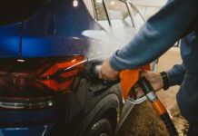 Průvodce sázením na kilometry HMRC: Benzinové, naftové, hybridní a elektrické vozy v roce 2024