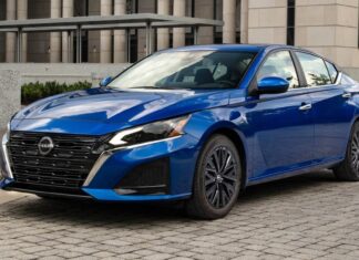 Nissan Altima: поки живий, але скоро піде