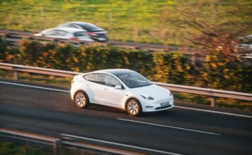 Реальне споживання енергії Tesla Model Y: аналіз вартості зарядки за 2023-2024 роки